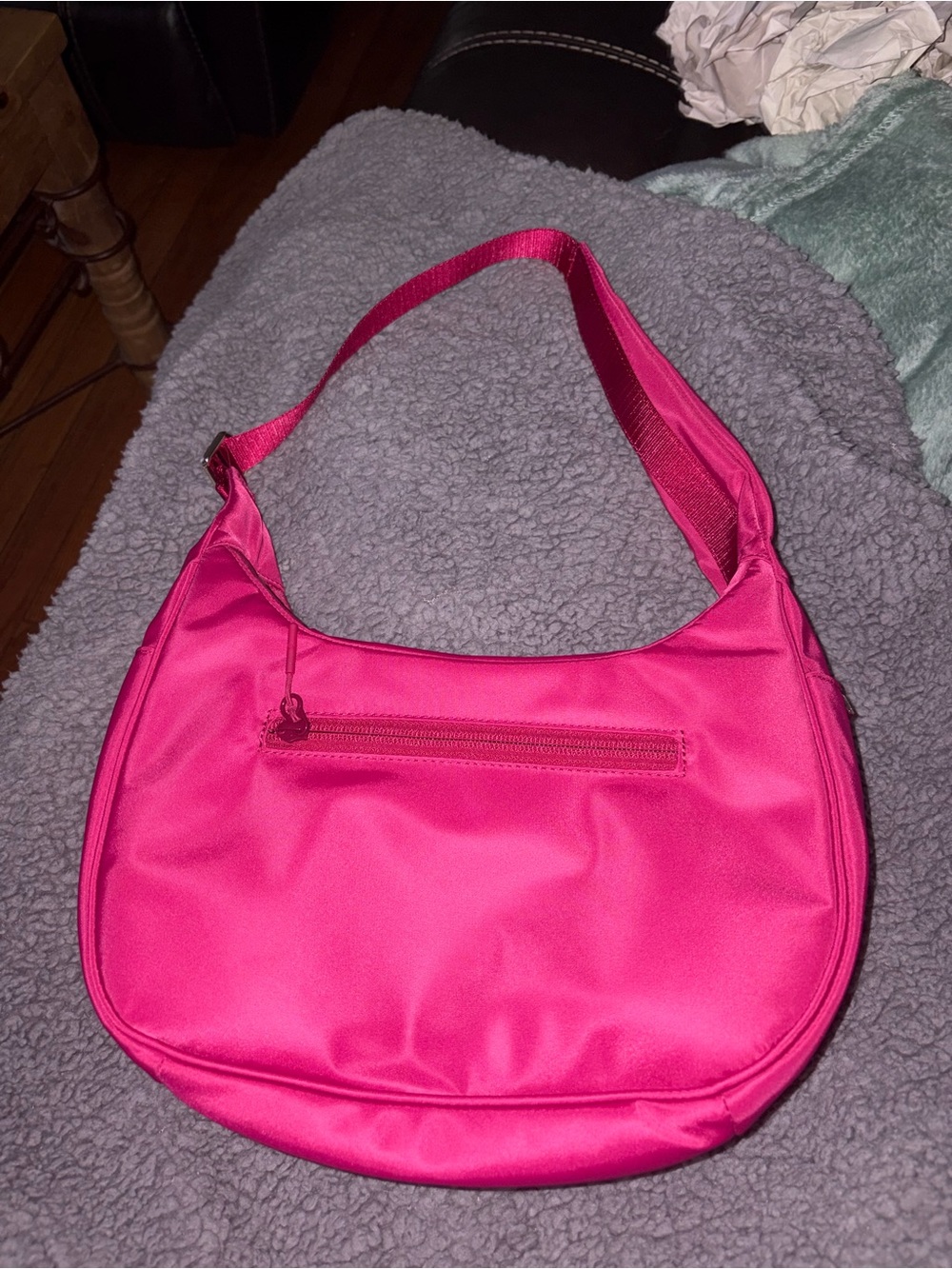 NWOT lululemon athletica Hot Pink Shoulder Bag - Picture 2 of 6